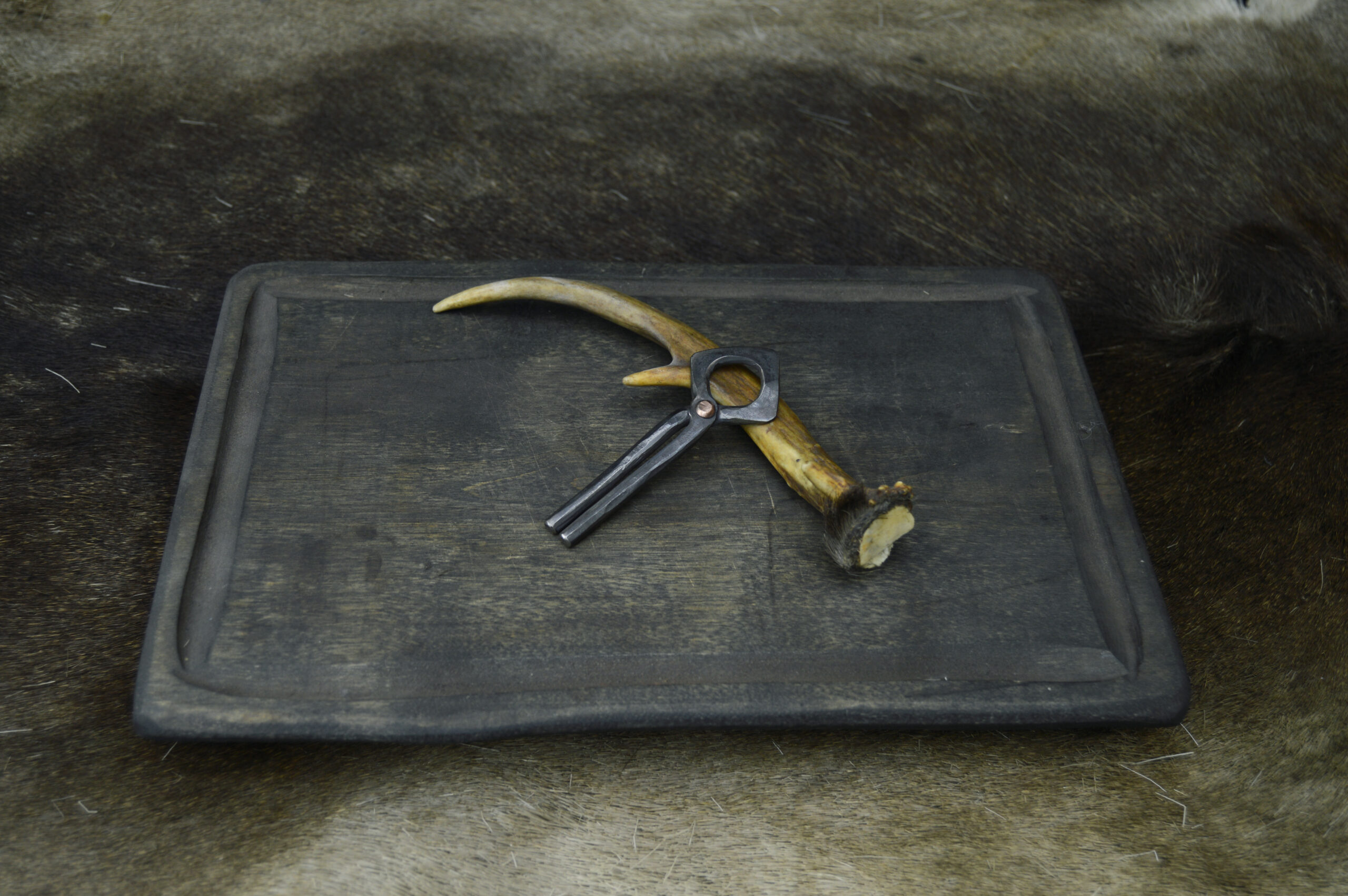 Taottu tuubipuristin